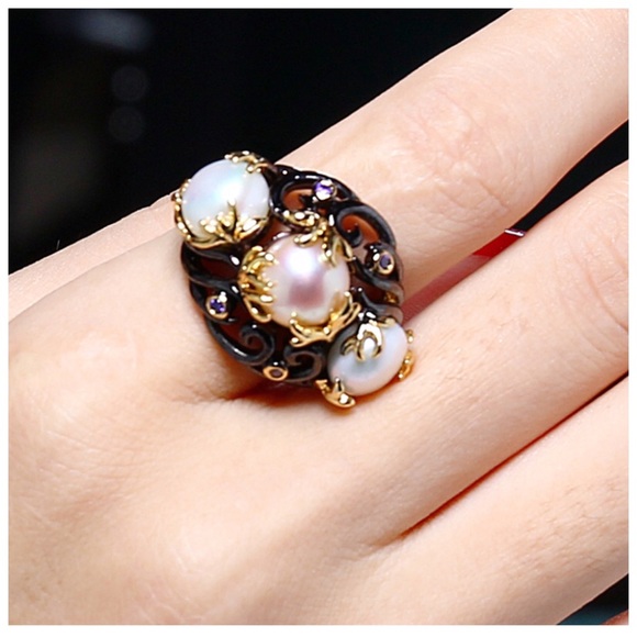 Swarovski Crystals Zana Cultured Pearl Ring - Picture 6 of 6
